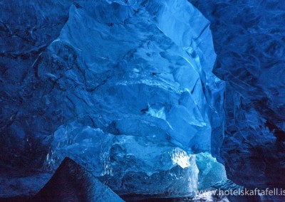 Ice caves close to Hótel Skaftafell, we strongly reccomend that you only visit the caves with an experinced glacier guide